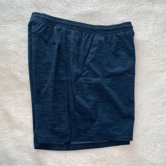 Lululemon Pace Breaker Short Navy Blue Size L - Picture 3 of 7